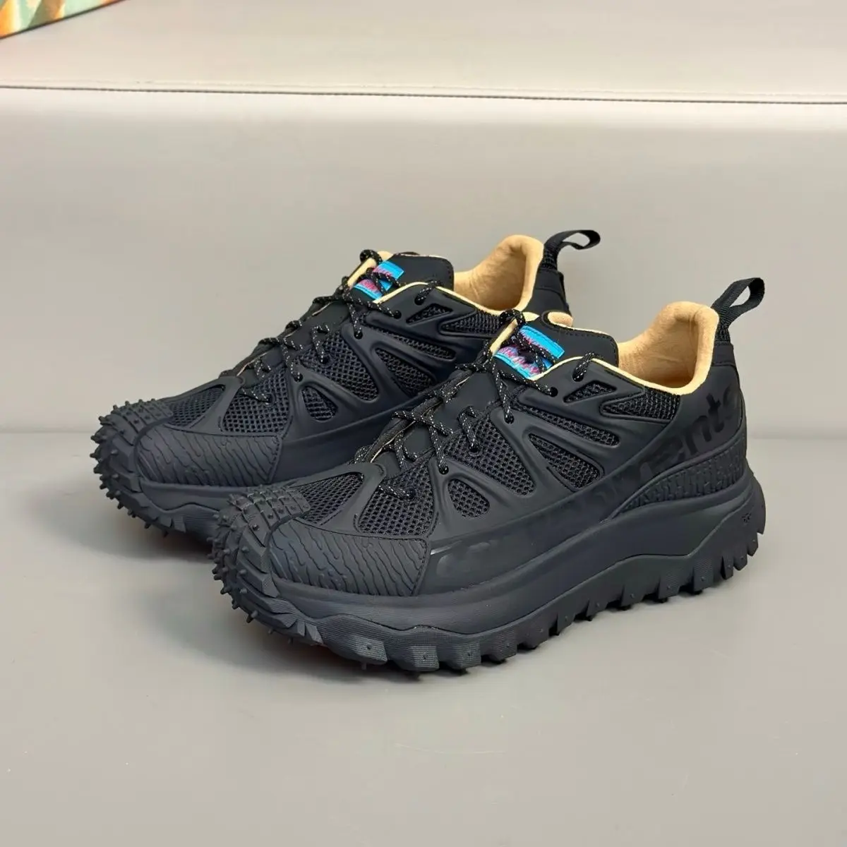 Men's Women's Breathable Lightweight Wear-Resistant Unisex Running Shoes Professional Running Sneakers Very Good