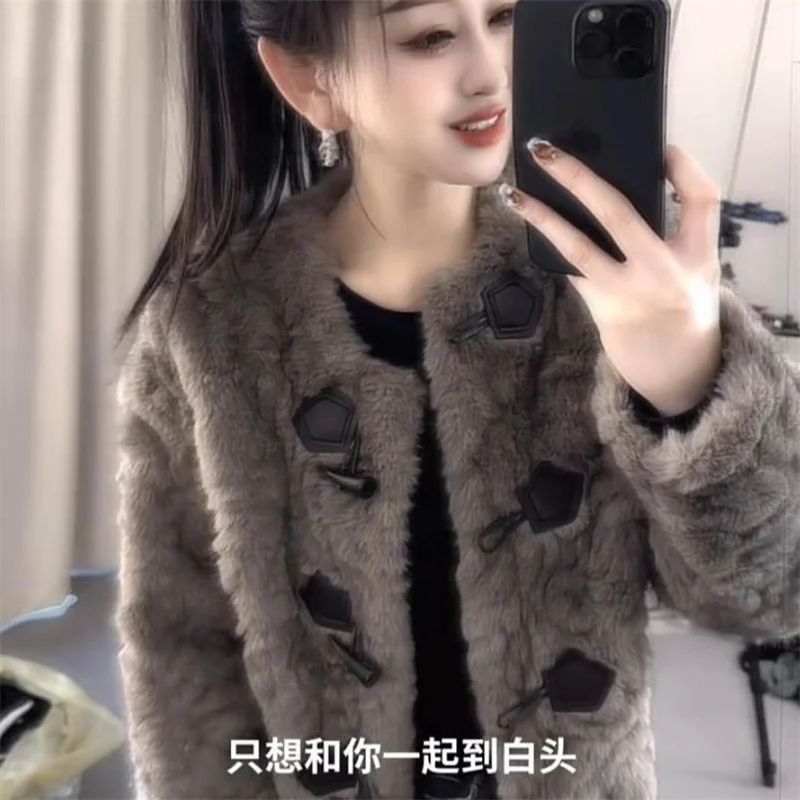 2026 Autumn Winter New Bull Horn Button Imitate Fur Coat Loose Casual Round Neck Fur One-piece Thick Warm Short Jacket Tops