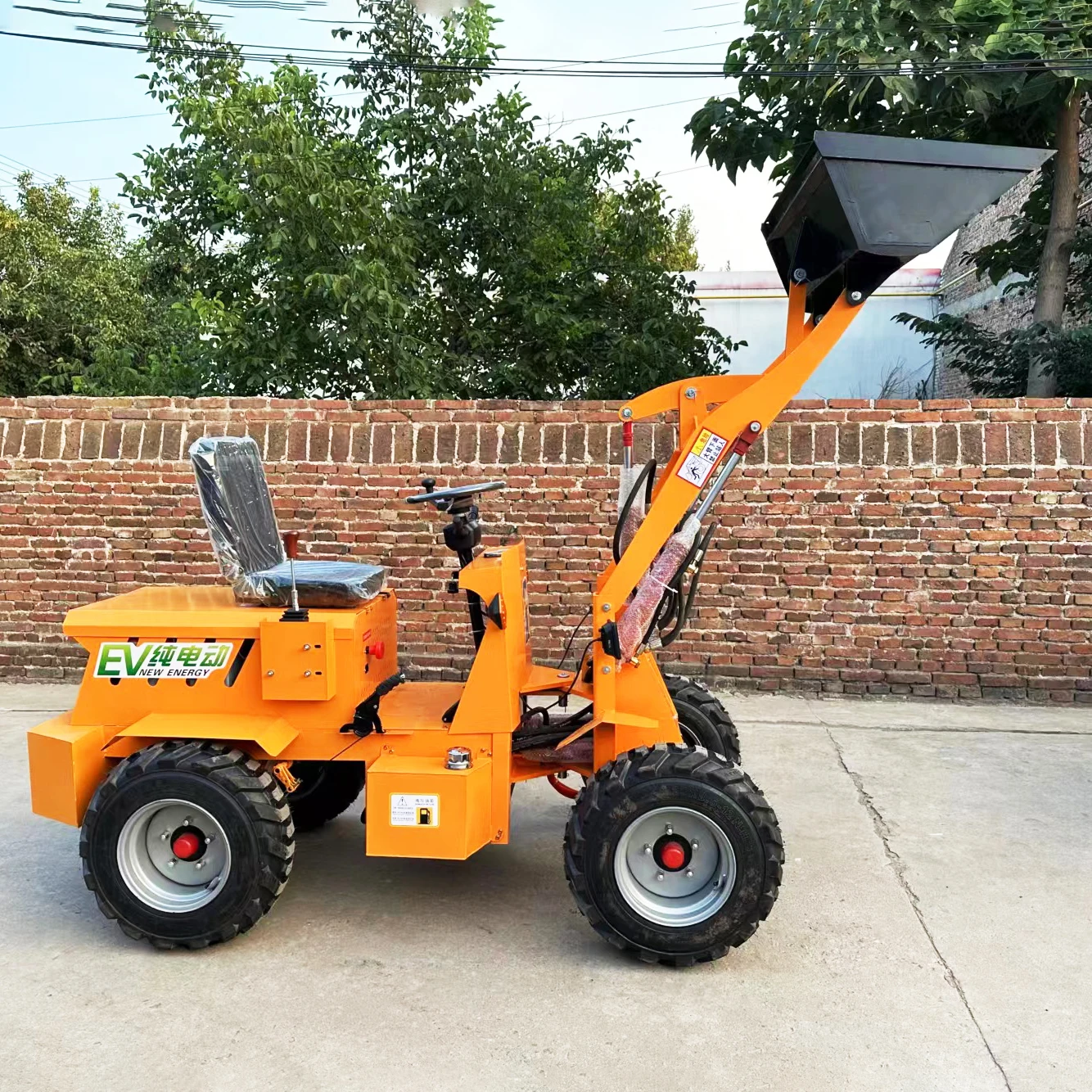 Spot Goods 4x4 Electric Wheel Loader Small Front End Loader Mini Loaders for Sale