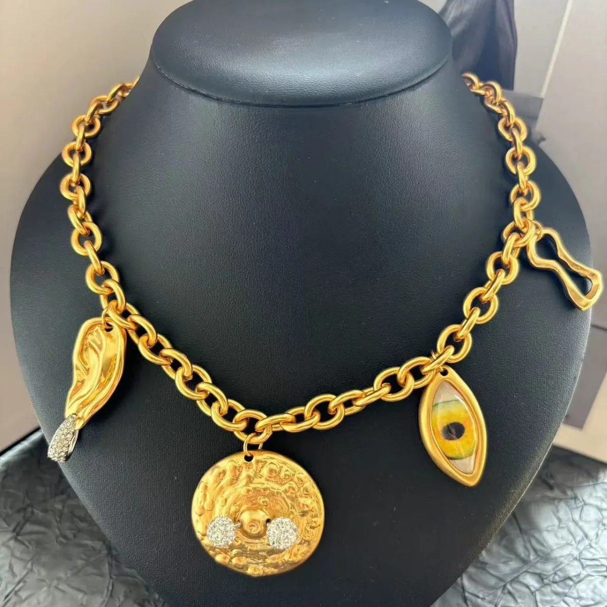 Europe Gold Pendant Facial Features Necklace Bracelet Waist Chain Women Luxury Designer Party Jewelry
