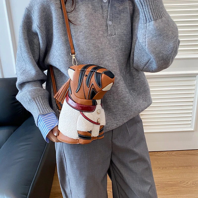 

2025 Autumn New Style Unique and Cool Creative Sweet and Spicy Girl Tiger Bag Women's Crossbody Bag with a Sense of Design sac