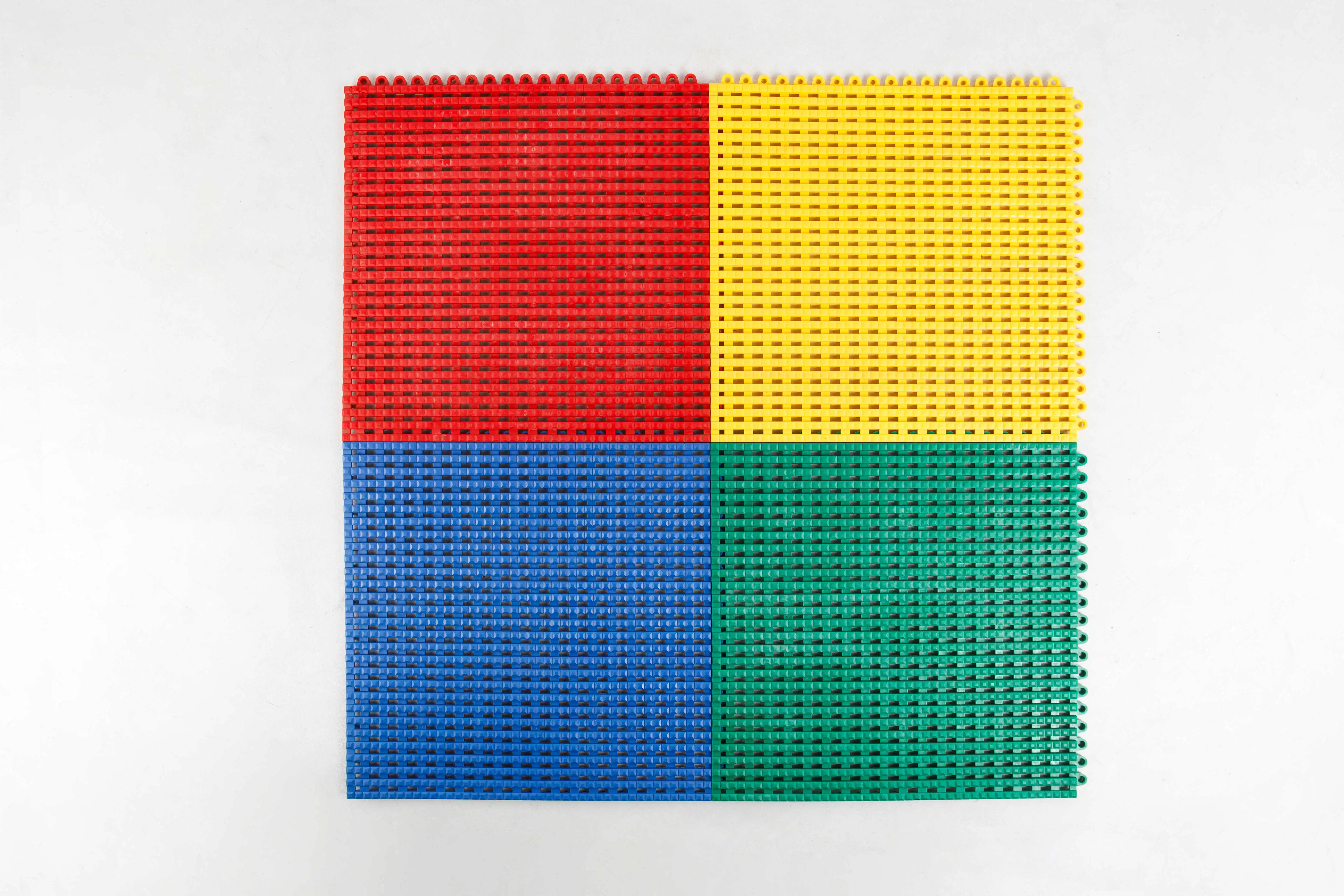 2025Modular colorido intertravamento telhas de piso de garagem tapetes de plástico industrial para oficina de loja de detalhamento de carro