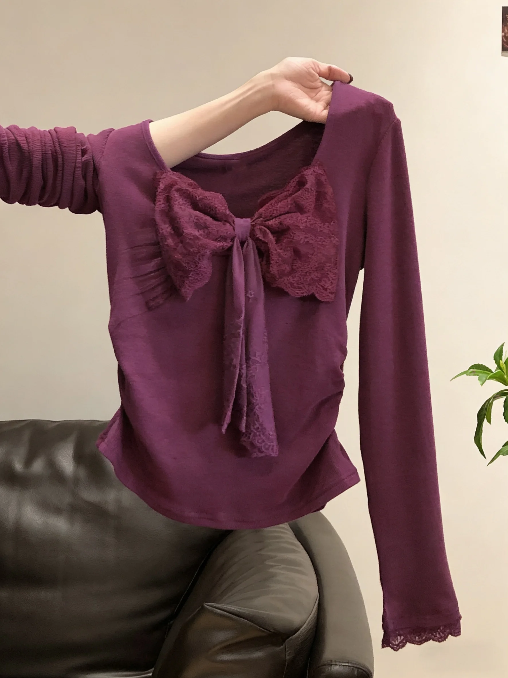 

Футболка Pure Desire Lace Knot Long Sleeve, весенне-осенняя, приталенная, базовый слой, повседневная, прямого кроя