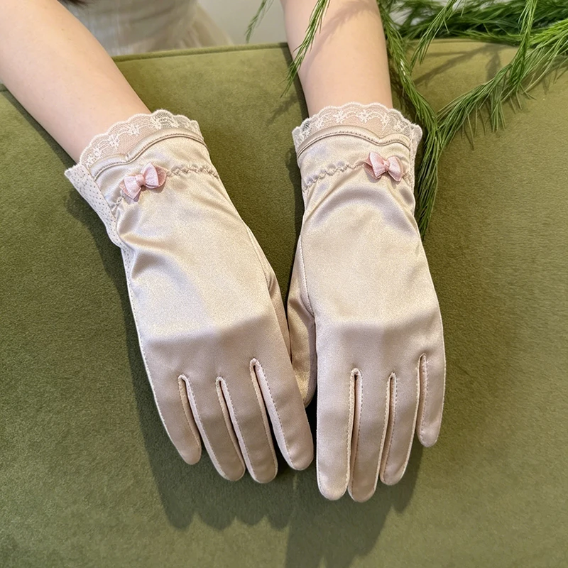 luvas-femininas-de-verao-em-seda-gelada-com-protecao-solar-malha-respiravel-antiderrapantes-finas-elasticas-punho-de-renda-com-laco-para-conducao-e-casamento