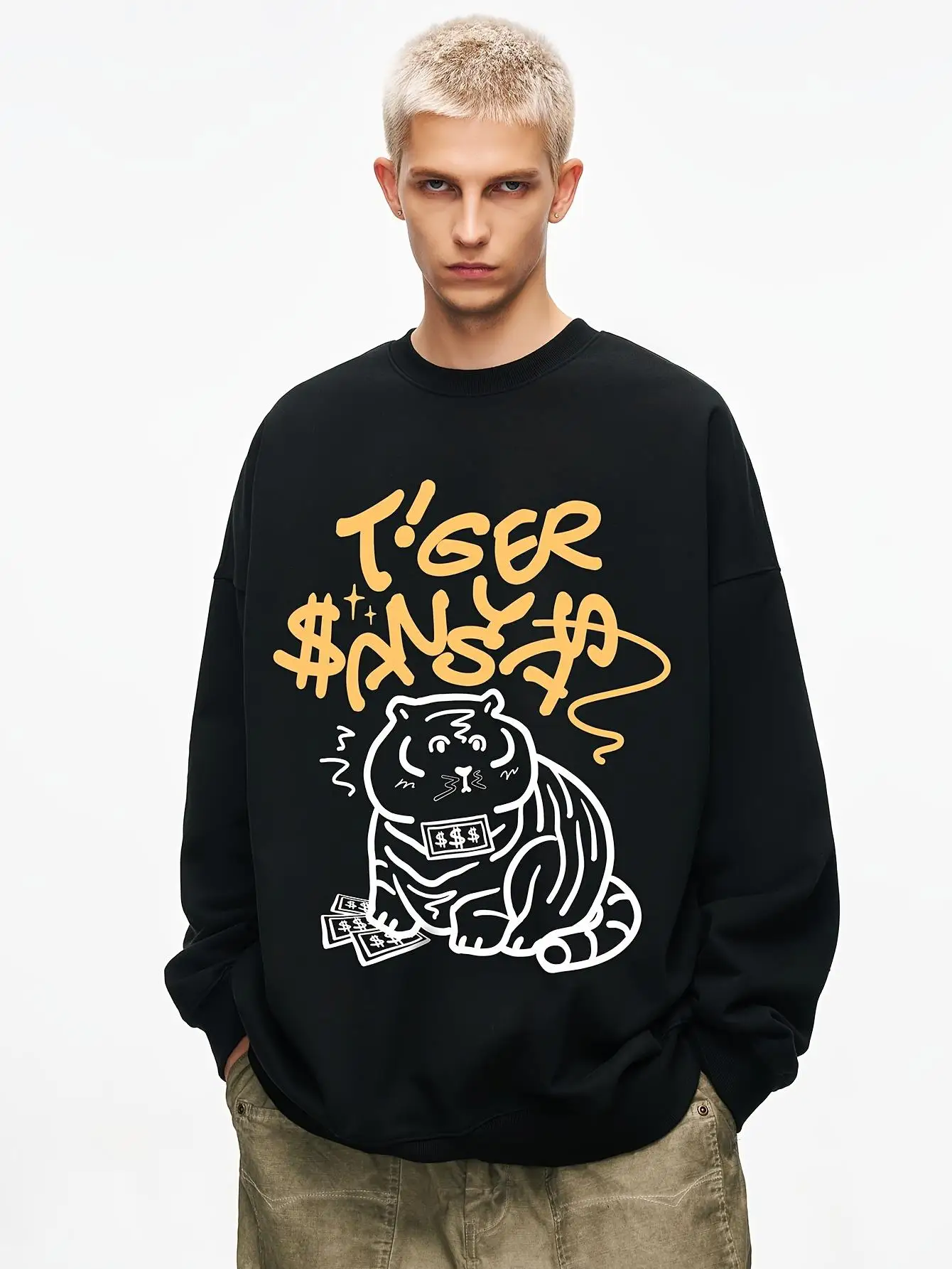 

Sansyas Men's Casual Tiger Graphic Sweatshirt - Black with Cute Orange Tabby Cat-Like Tiger Print, Loose Fit Long Sleeve Round