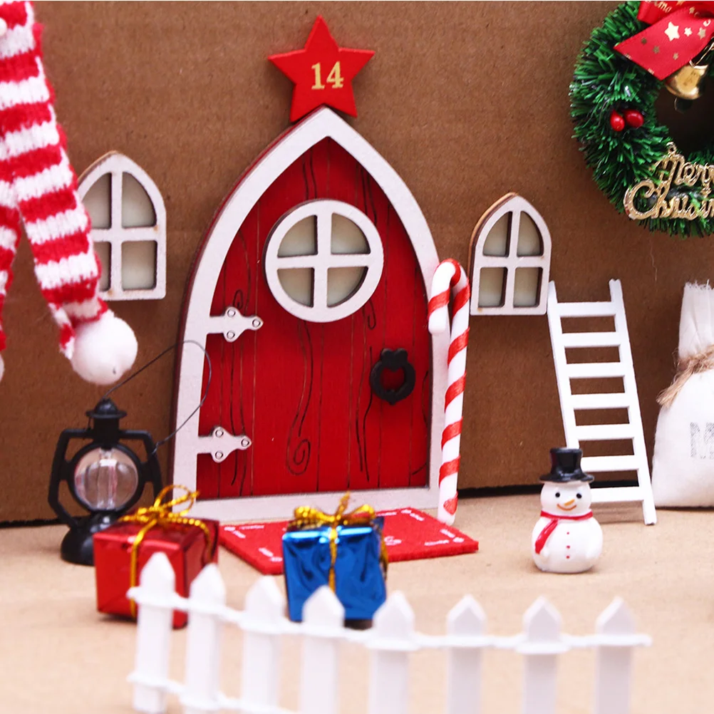 15 Pcs Miniature Scene Decoration Christmas Garland Miniatures for Crafts Supplies Toys Wood House Kit Village Ornaments