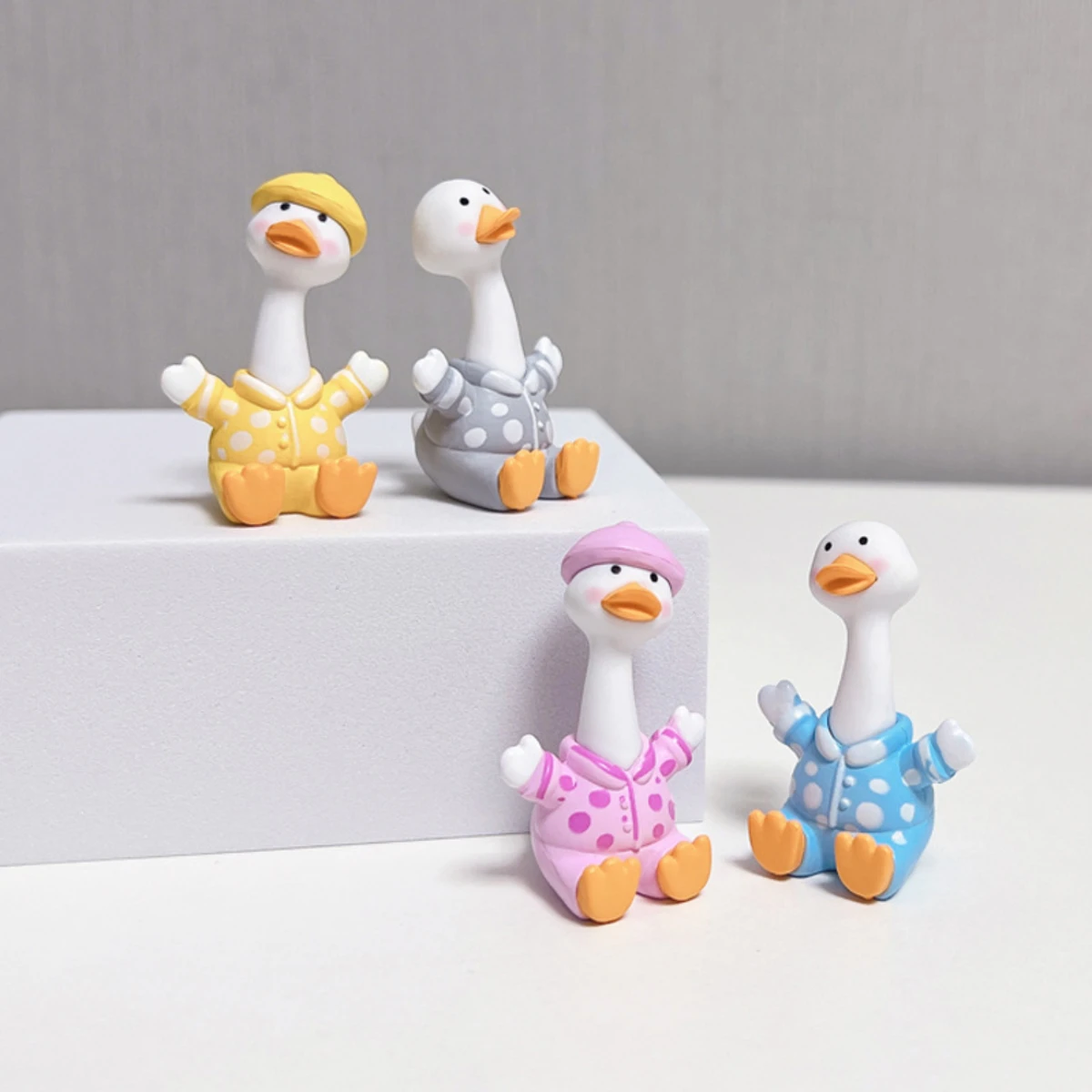4 Happy Duck Styles, Home Decor Micro Landscape, Car Control Decoration Cute Duck