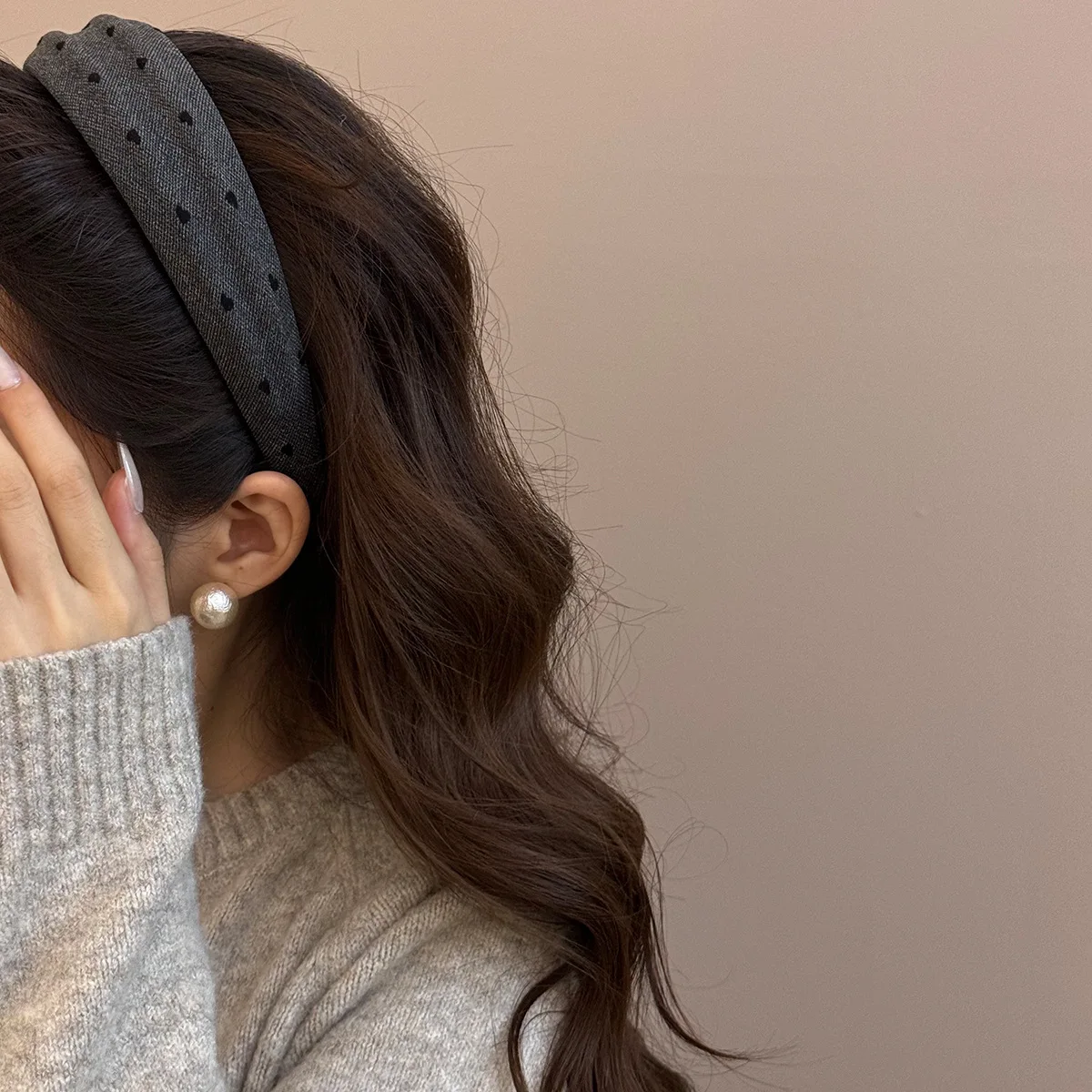 

Корейская широкая повязка на голову в стиле ретро для девочек и женщин, зима 2021, новая повязка для волос, обручи, винтажные аксессуары, макияж, популярные сладости kpop, мода