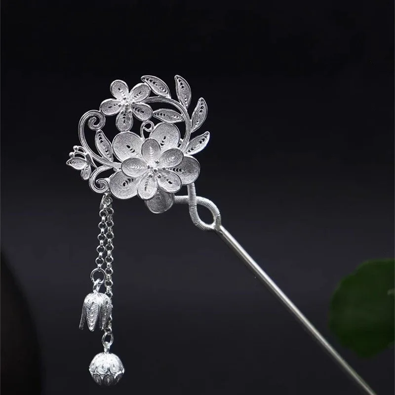 New    Silver Plated Flower With Butterfly Tassel Hairpin, Women's Chinese Style Step Shakin Hanfu Qipao Feelin, Ift