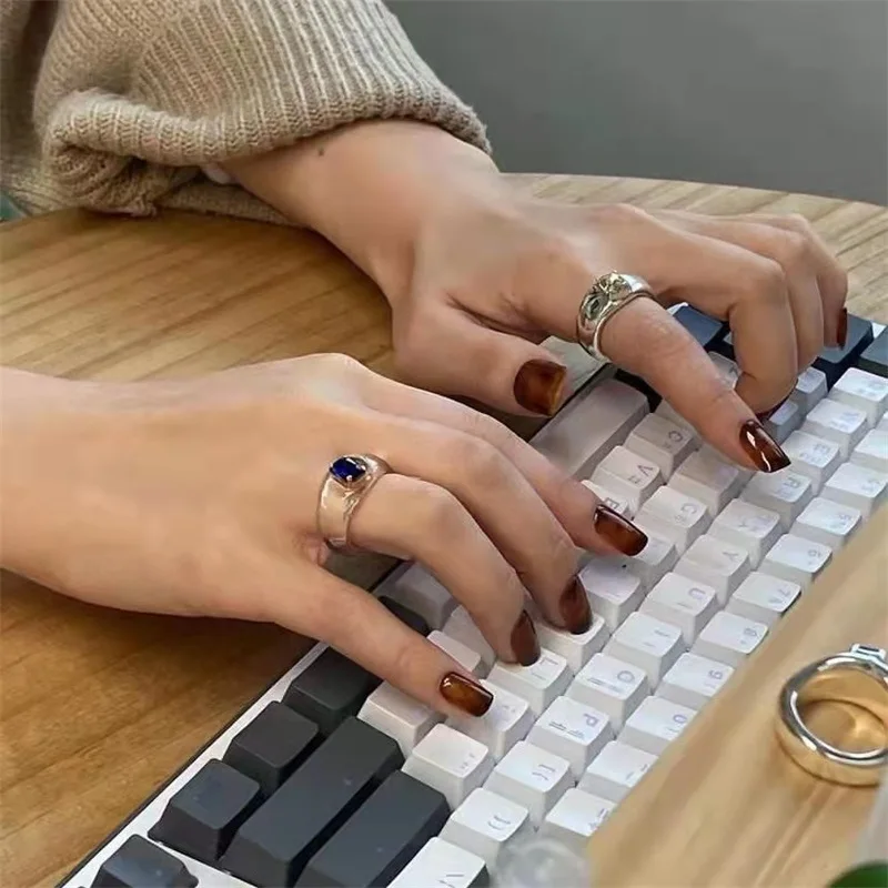 كوريا الجنوبية Dongdaemun الطازجة الإضافية نمط النساء حلقة الموضة جميع أنواع الملحقات كبار الشعور التنقل عناصر السفر