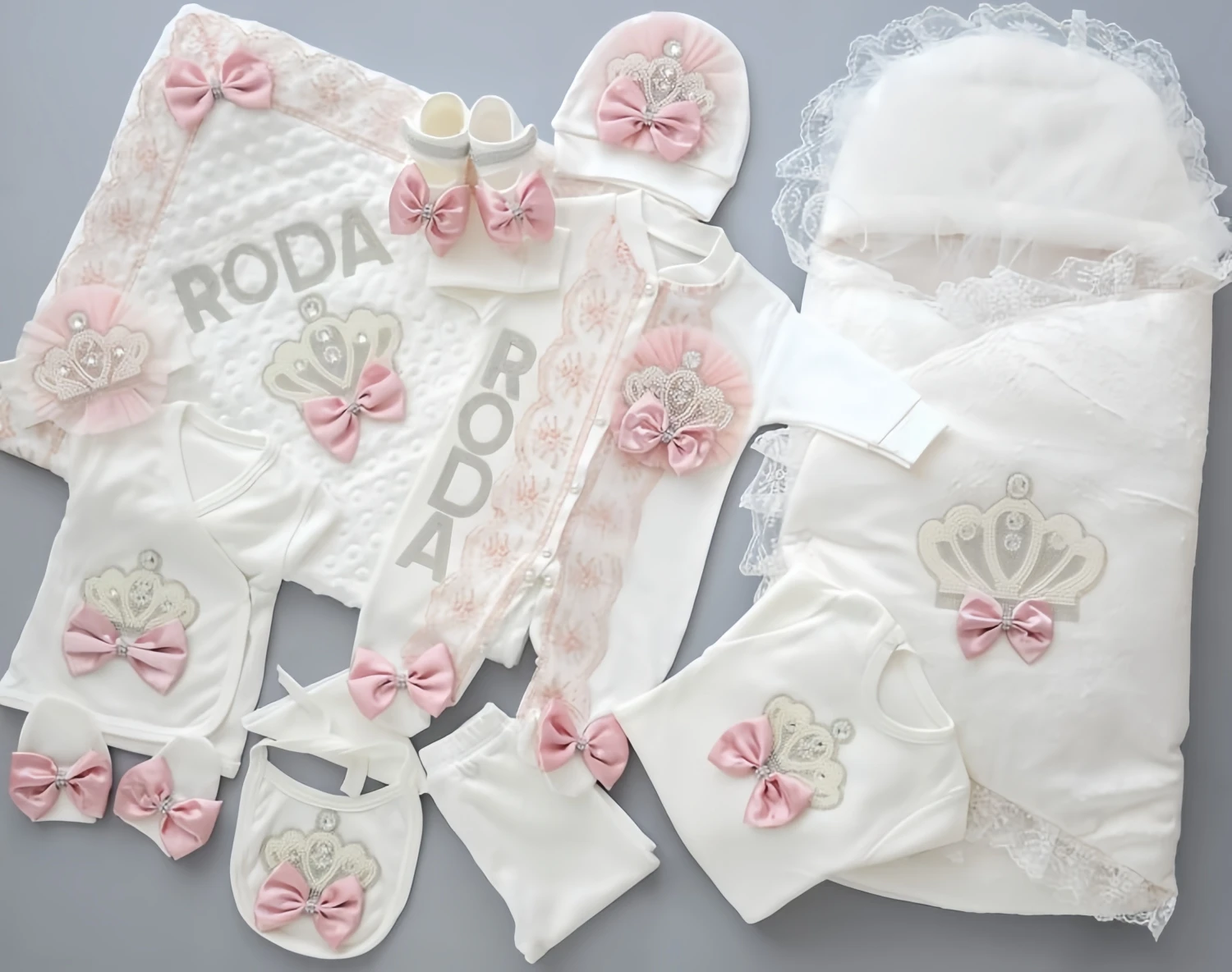 Dollbling 10pcs Wings Outfits Any Name Personalized Laurel Tree Embroidery Gift Baby Pajamas Hat Welcome Home Ceremonial dress