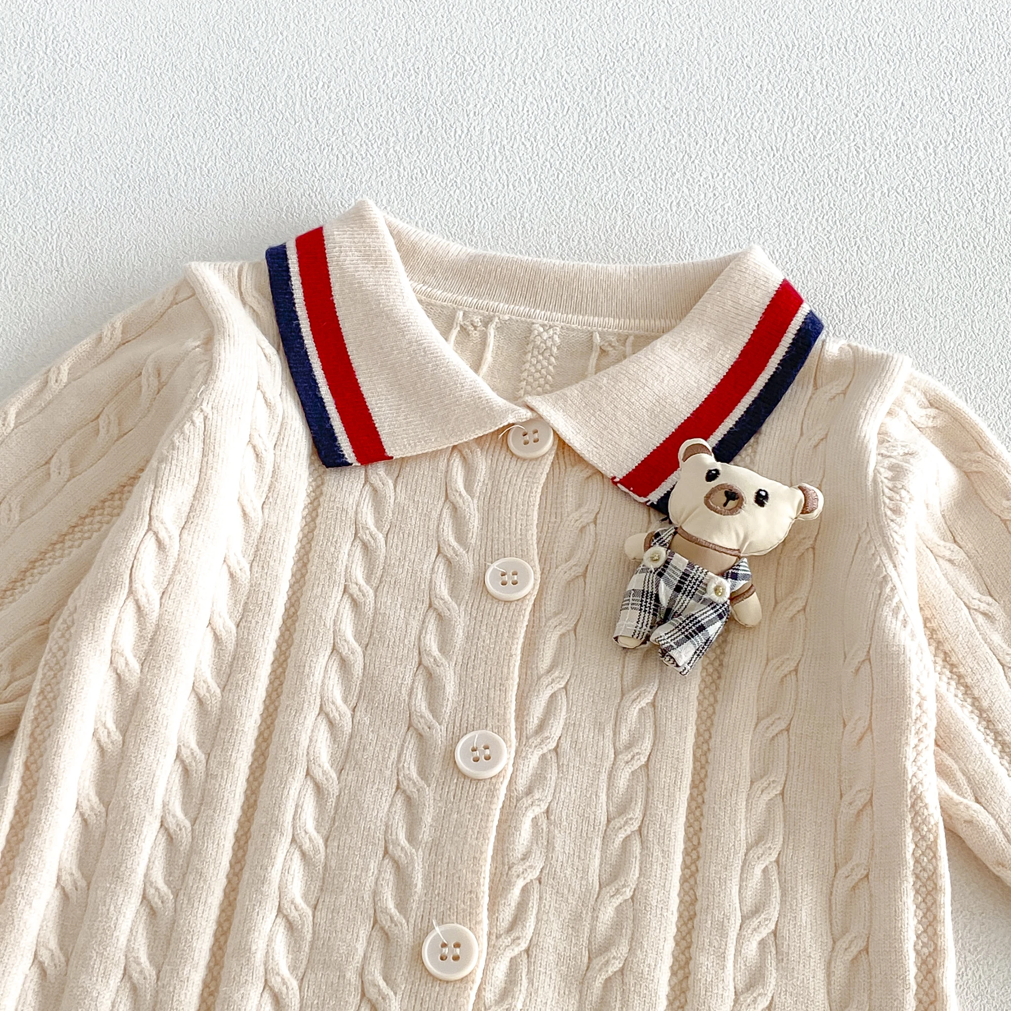 Herbst-/Winter-Babykleidung im koreanischen Stil für Jungen/Mädchen, Strick-Overall im Akademie-Stil für Outdoor-Aktivitäten – Detail 4