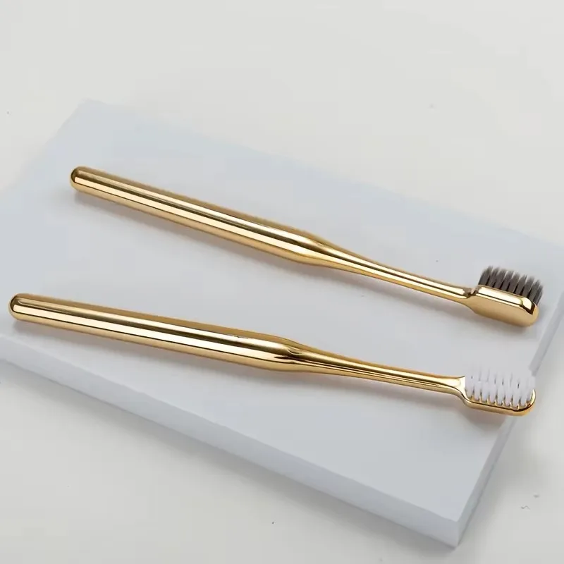 

1-4 шт. роскошная мягкая зубная щетка для мужчин и женщин, зубная щетка для взрослых, гальваническая зубная щетка золотого цвета, зубные щетки, уход за чисткой зубов