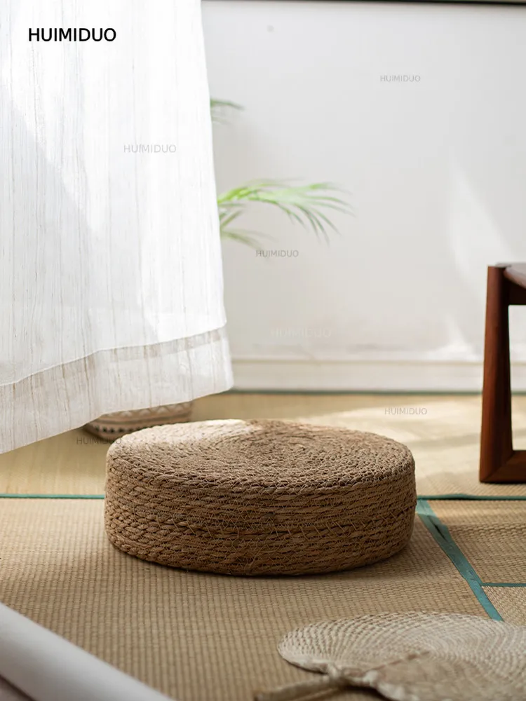 Straw futon cushion, ancient style meditation on the ground at home, Japanese round Zen wabi-**** wind rattan cattail seat pier