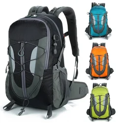 Grande capacidade simples leve mochila impermeável, caminhadas ao ar livre e bolsa de esportes de viagem, 20 a 35 litros, novo, 2023