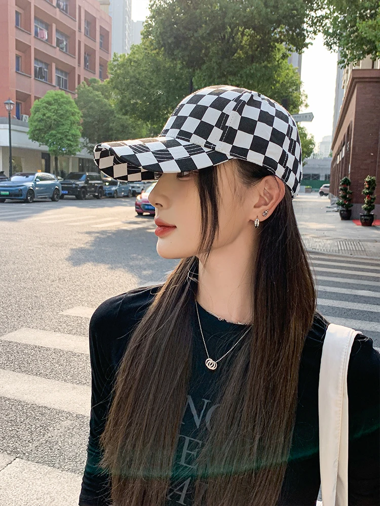 New men and women universal spring and autumn baseball cap checkerboard plaid baseball cap street leisure duck tongue cap