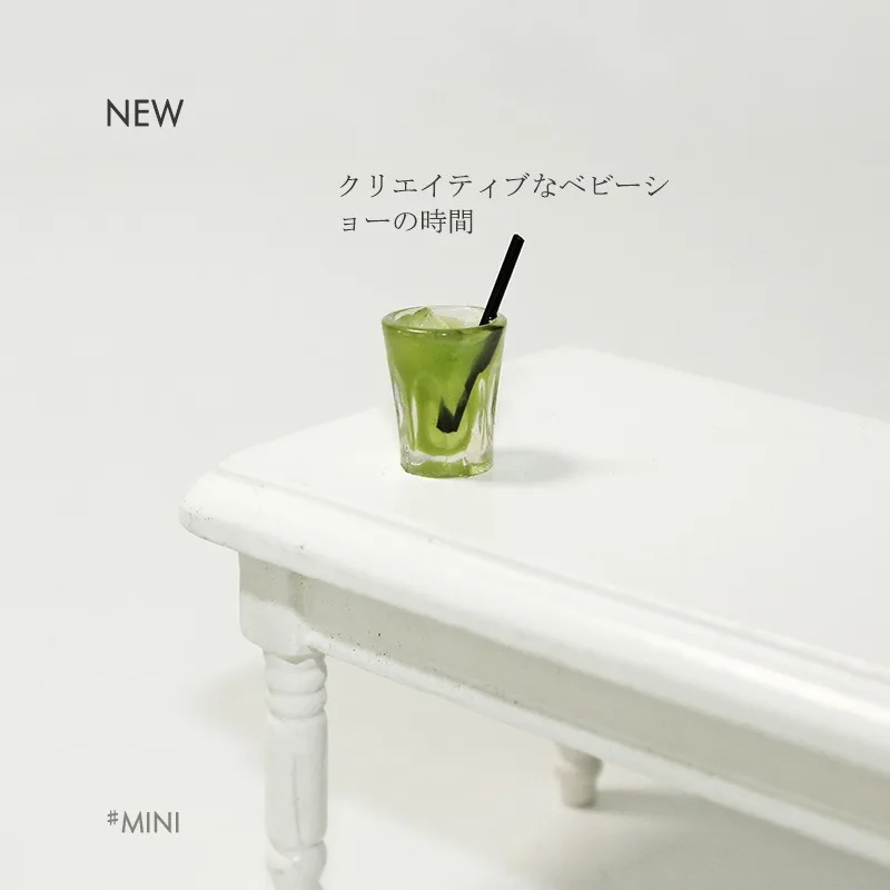 Dollhouse Miniature…