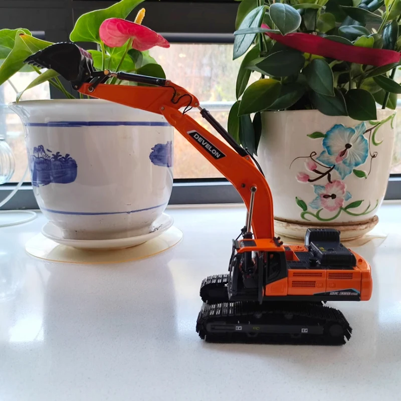 

Diecast 1:50 Scale DX380HD Doosan Excavator Alloy Engineering Vehicle Model Collection Souvenir Gift Toy Static Display Ornament