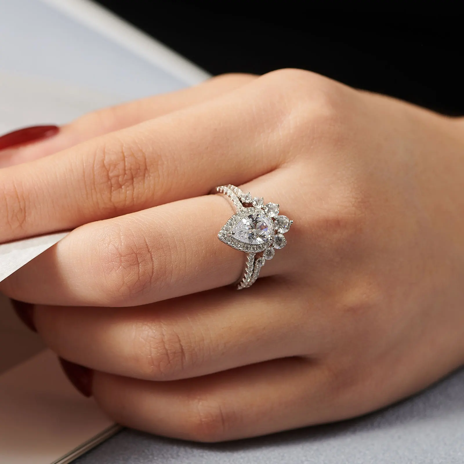 Newshe 1.5 Ct Halo Pear Cut 925 Silver Engagement Ring Set for Women Cambered Wedding Band High Grade Cz Luxury Bridal Jewelry