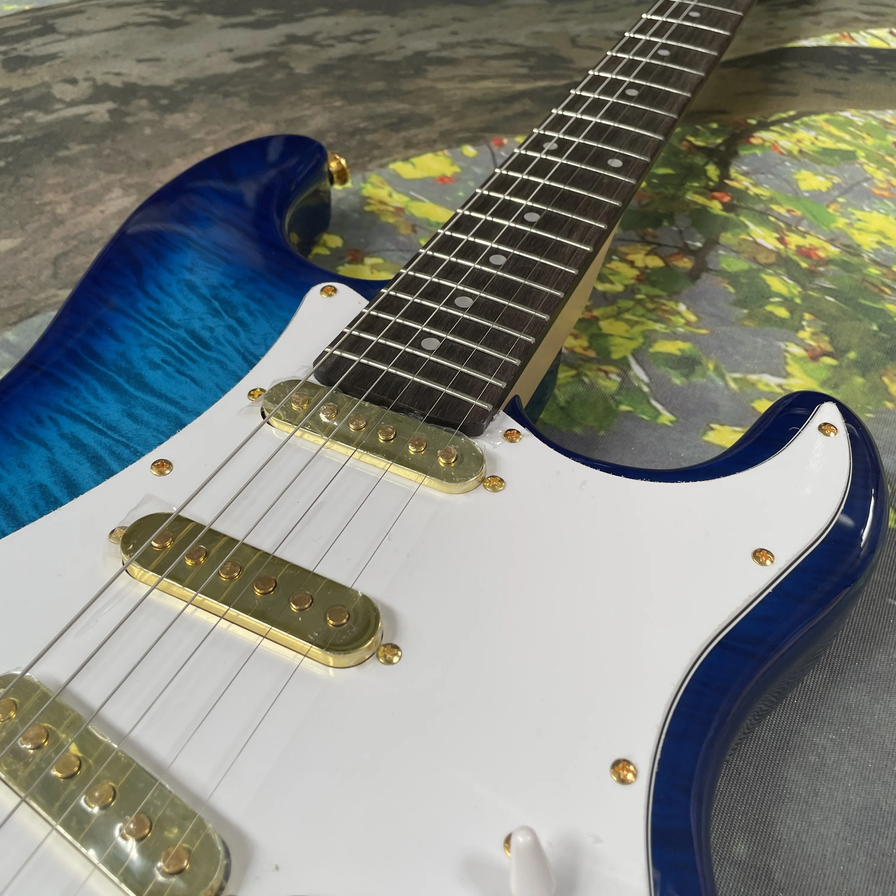 Thumbnail 4 - #17 Trending Electric Guitars Right Now