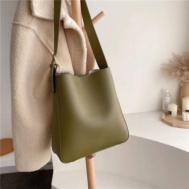 

Women's Large Capacity Fashion PU Leather One Shoulder Bag Bucket Leisure Travel Multi-function Ladies Spring Summer Handbags