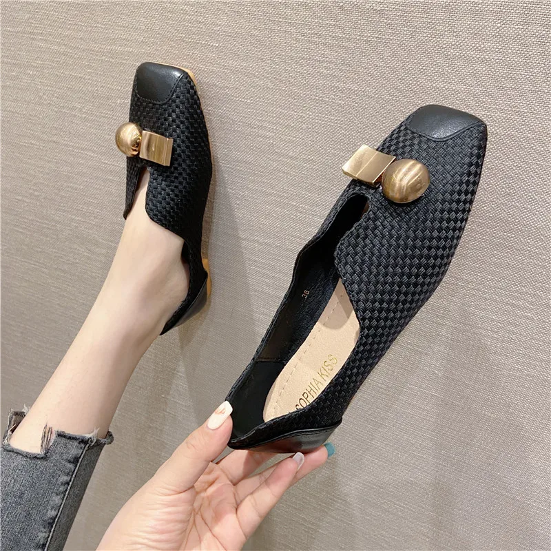 

Square toe flat shoes, hand woven soft sole, soft surface, oversized retro women's shoes