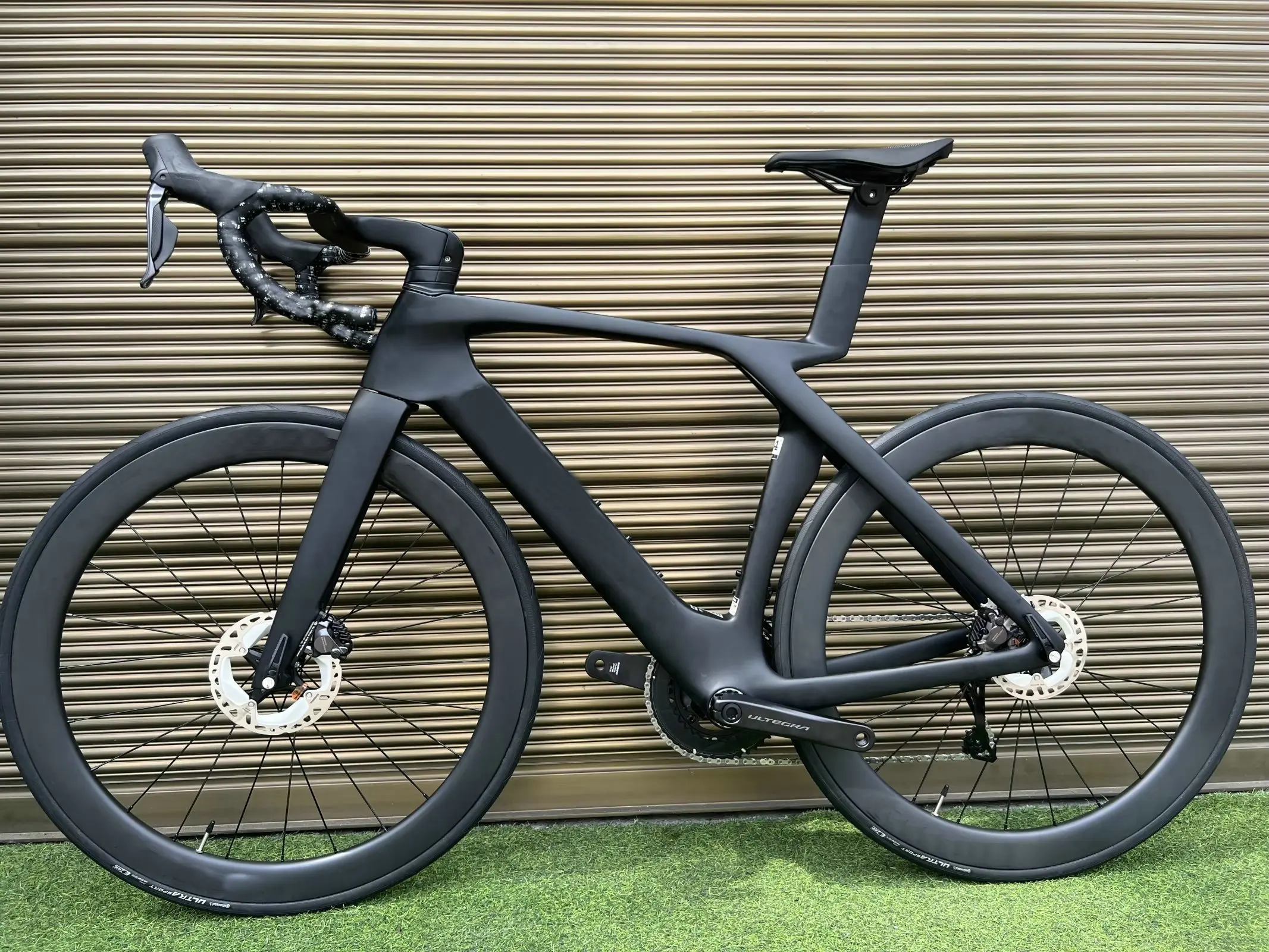 Sonderangebot Gen 7 Rotes Carbon Komplett-Rennrad Vollständiges Fahrrad 50 52 54 56 58cm
