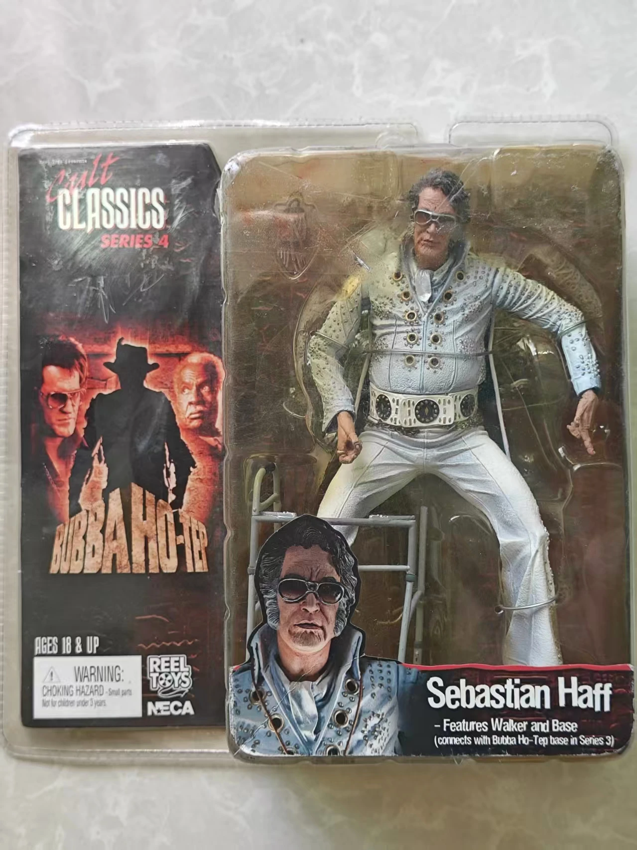 

NECA Cult Classics Series 4 Себастьян Хафф Bubba Ho Tep Брюс Кэмпбелл в виде Элвиса Фигурки Коробка слегка желтый