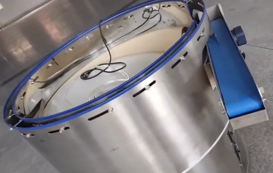 Automatic fast feeder centrifuge feeder