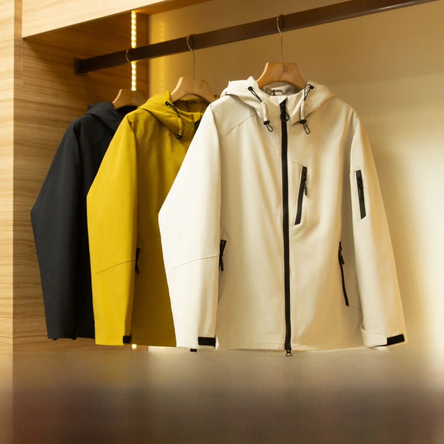 

Outdoor Men's Fce Jaet Stand Fit Waterproof Windproof Tee-Resistant Technology Fabric New Autumn Arrival Coat