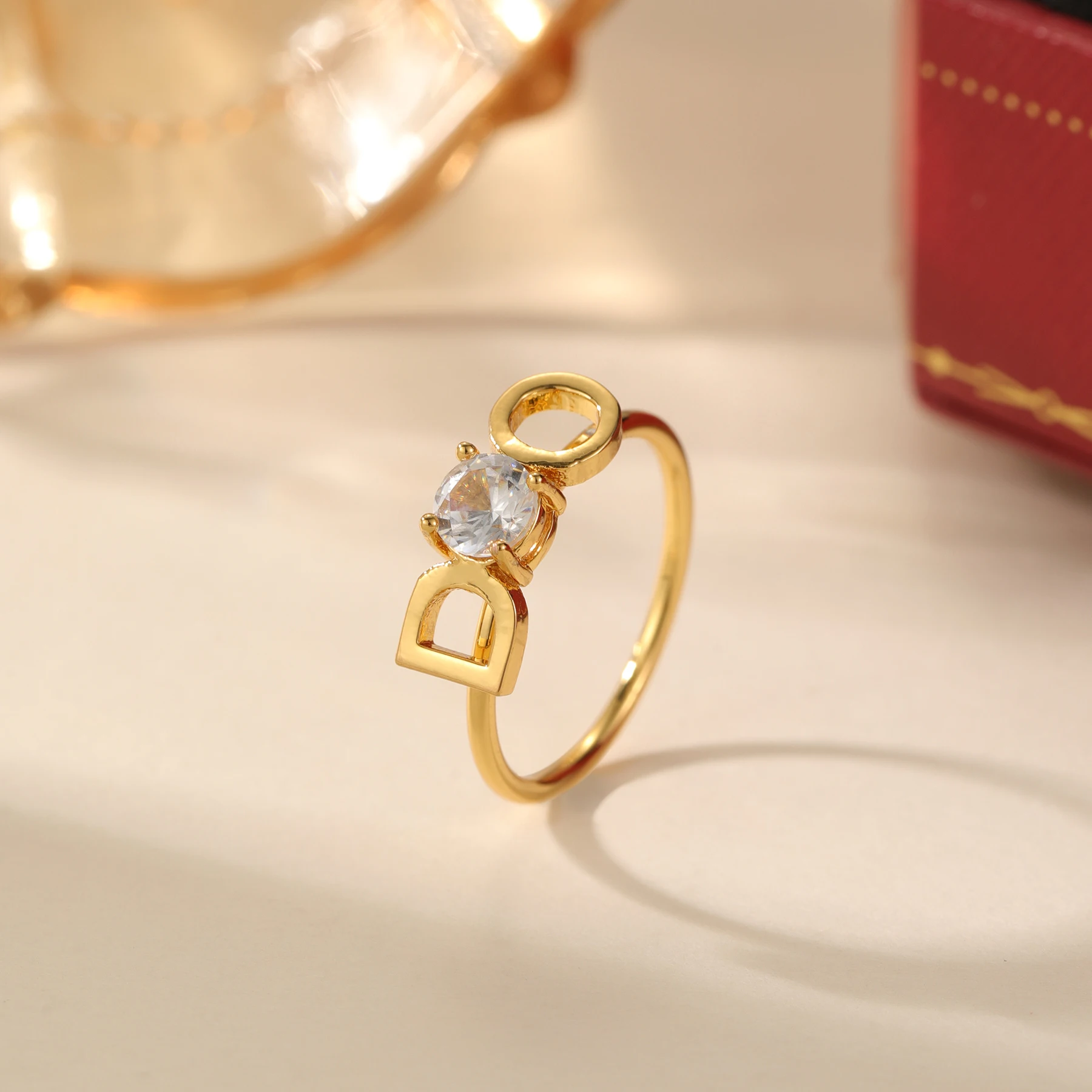 

Персонализированное кольцо с буквами, кольцо-пасьянс, позолоченные 18 карат, ювелирные изделия, индивидуальные кольца с цирконом, инициалы для пары, подарки на день Святого Валентина