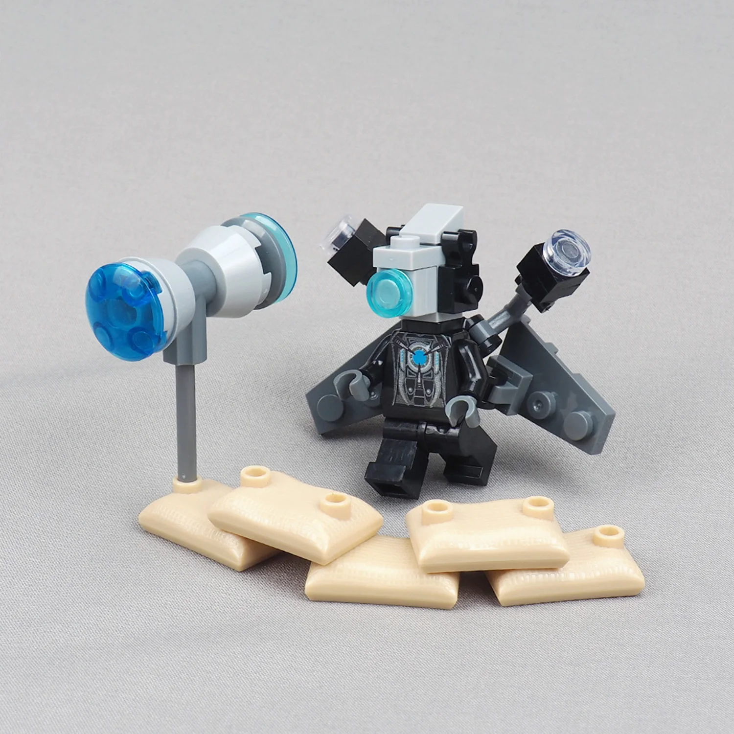 تيري، كتل شخصيات ثور، رجل مرحاض الحرب، مشهد الكون، ملحقات معدات النماذج، ألعاب تجميع الجسيمات الصغيرة، هدايا