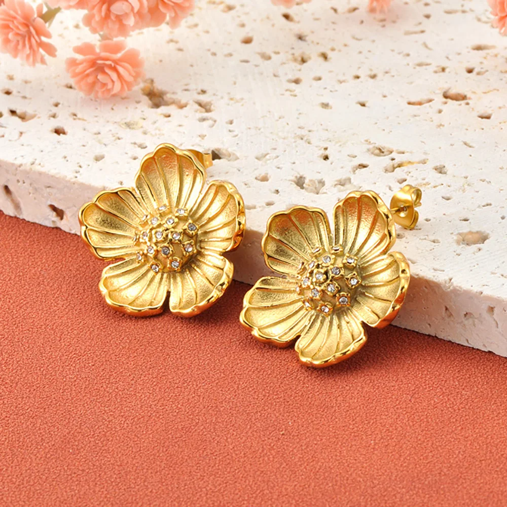 Lokaer Vintage große Zirkon-Blumen-Ohrstecker, 18 Karat vergoldeter Edelstahl, Modeschmuck für Frauen, Party, Hochzeit, Geschenke