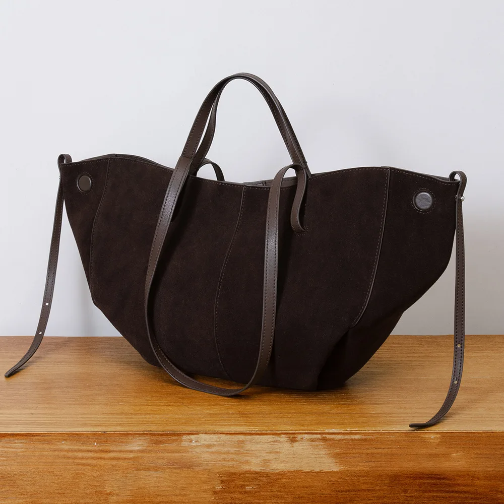 

Brushed Leather Women's Handbag Luxury-inspired Niche Design Tote Bag Commuter Large Capacity Handheld Women's Shoulder Bag