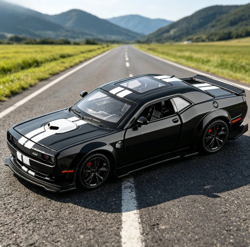 Che Zhi 1:32 Modified Edition Red-Eyed Hellcat Alloy Car Model Pull Back Sound and Light Retro Qingba Sports Car