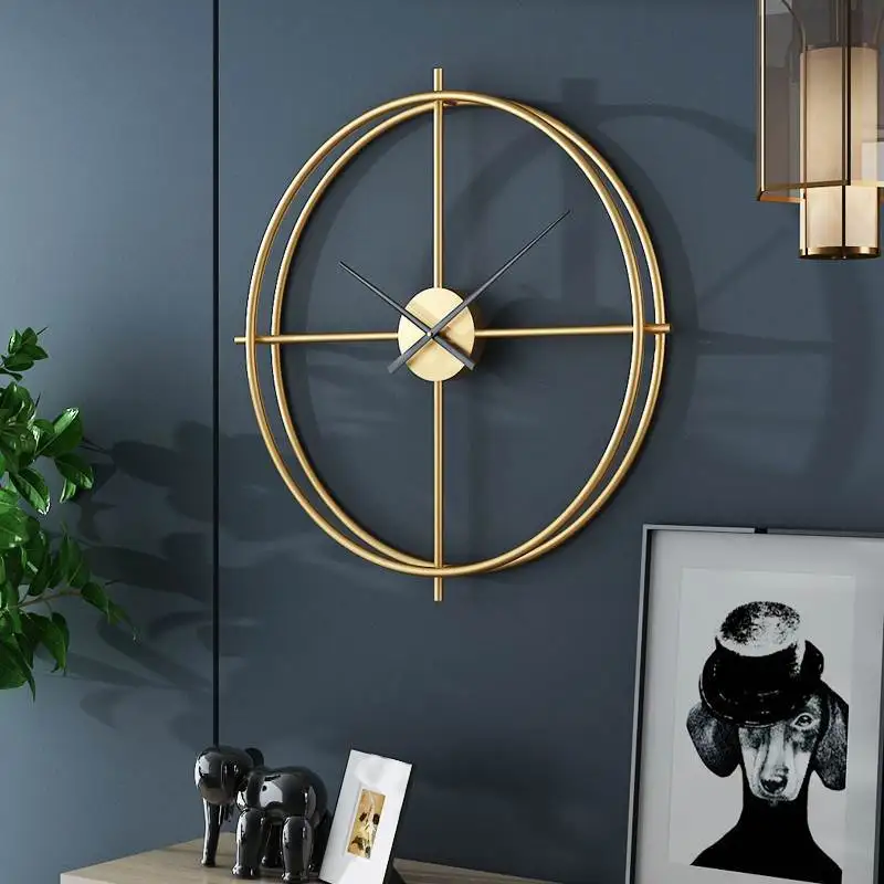 

Cross-border creative retro wrought iron wall clock, metal clock in the living room, and a decorative clock in the study.