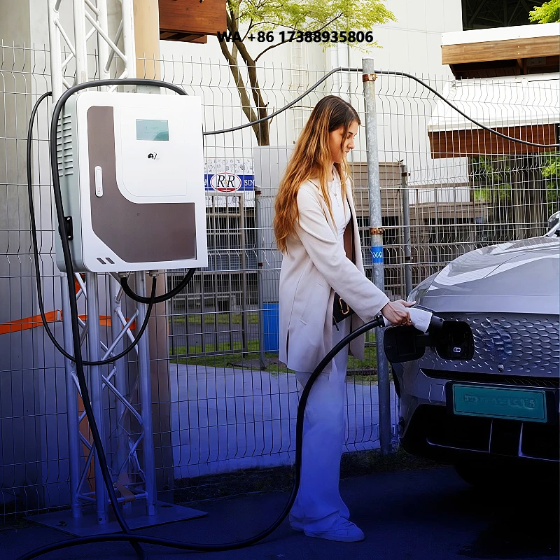 Penoda DC Wallbox Car Charger 20kw 30kw 40KW CCS1 CCS2 CHAdeMO GB/T IP55 Fast DC EV Charging Station Commercial New 400v