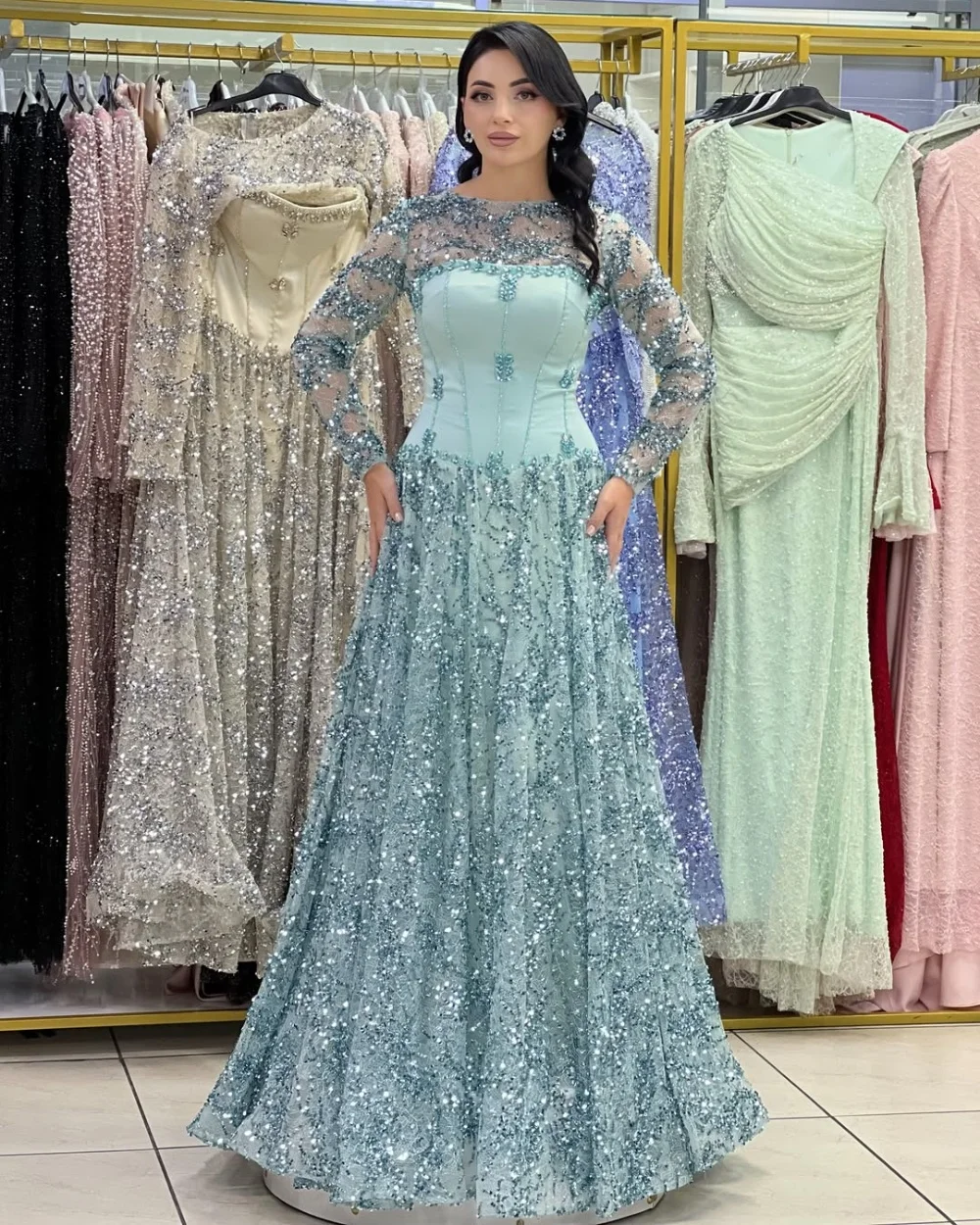 Customized Modern Style Jersey Pleat Lace Pattern A-line Scoop Neck Long Luxury Party Dresses Intricate