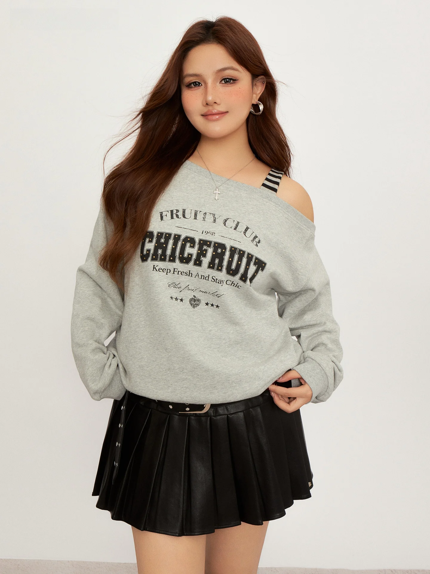 

CHIC FRUIT oulder Baring Printed Sweatirt Diamond Embellied Loose Fit Long Sve Cotton T-irt for plus Size Men