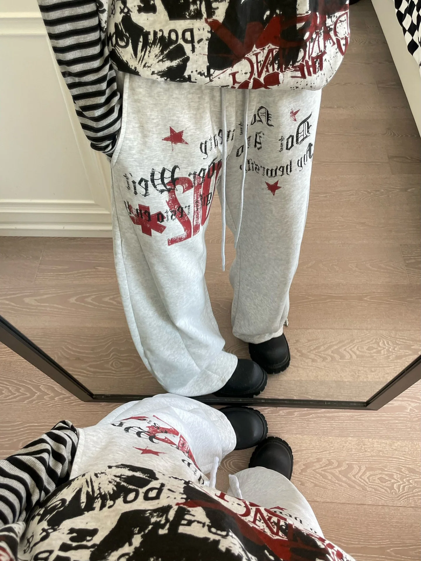 Retro Y2K Distressed Letter Star Print Sweatpants Loose Straight American Street Casual Sports Pants Men's Fashion Summer