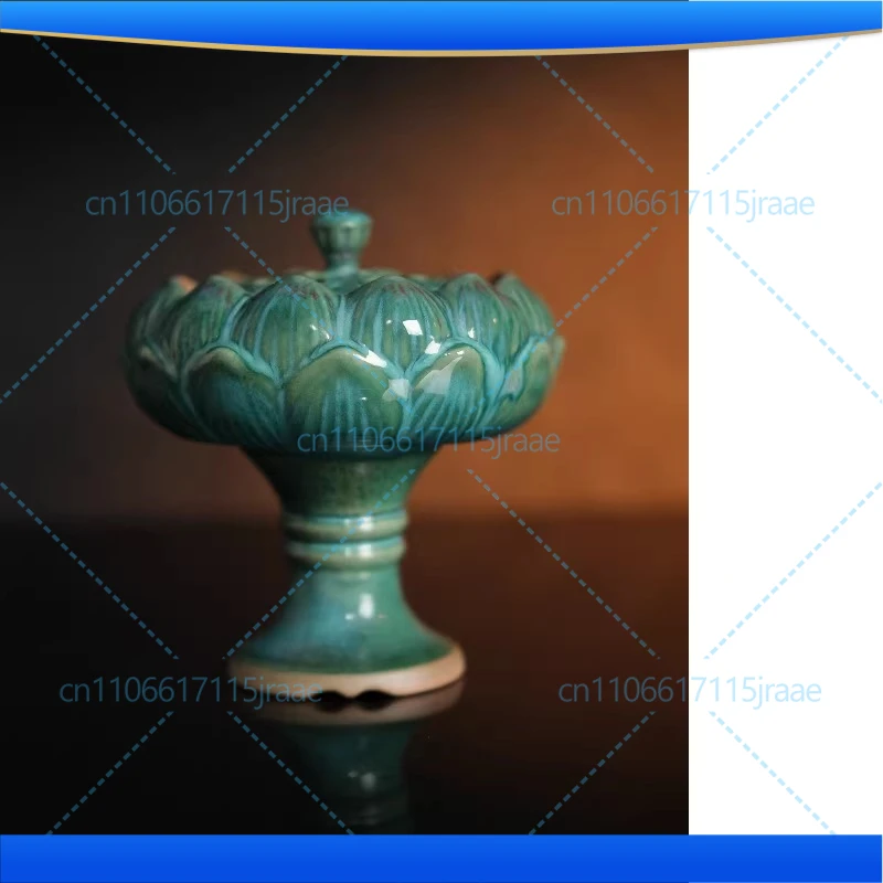 Le four devient un champ vert turquoise ! Lotus ! Ornement en porcelaine Jun fait à la main