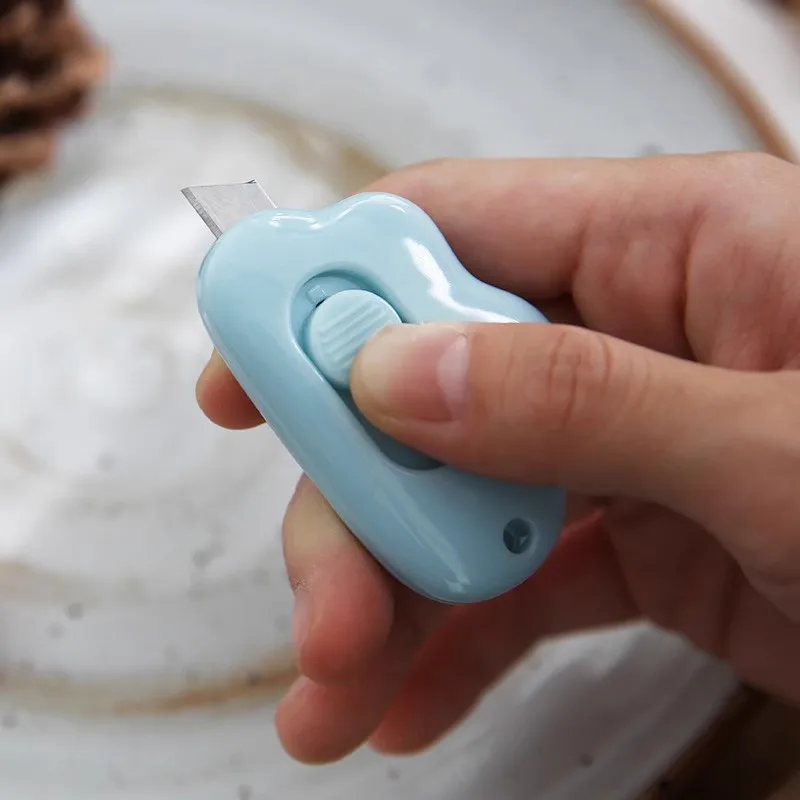 Candy Color Mini Utility Knife Kawaii Paper Cutter Portable Pocket Knife Sharp Blade Envelopes Opener Cute Korean Stationery