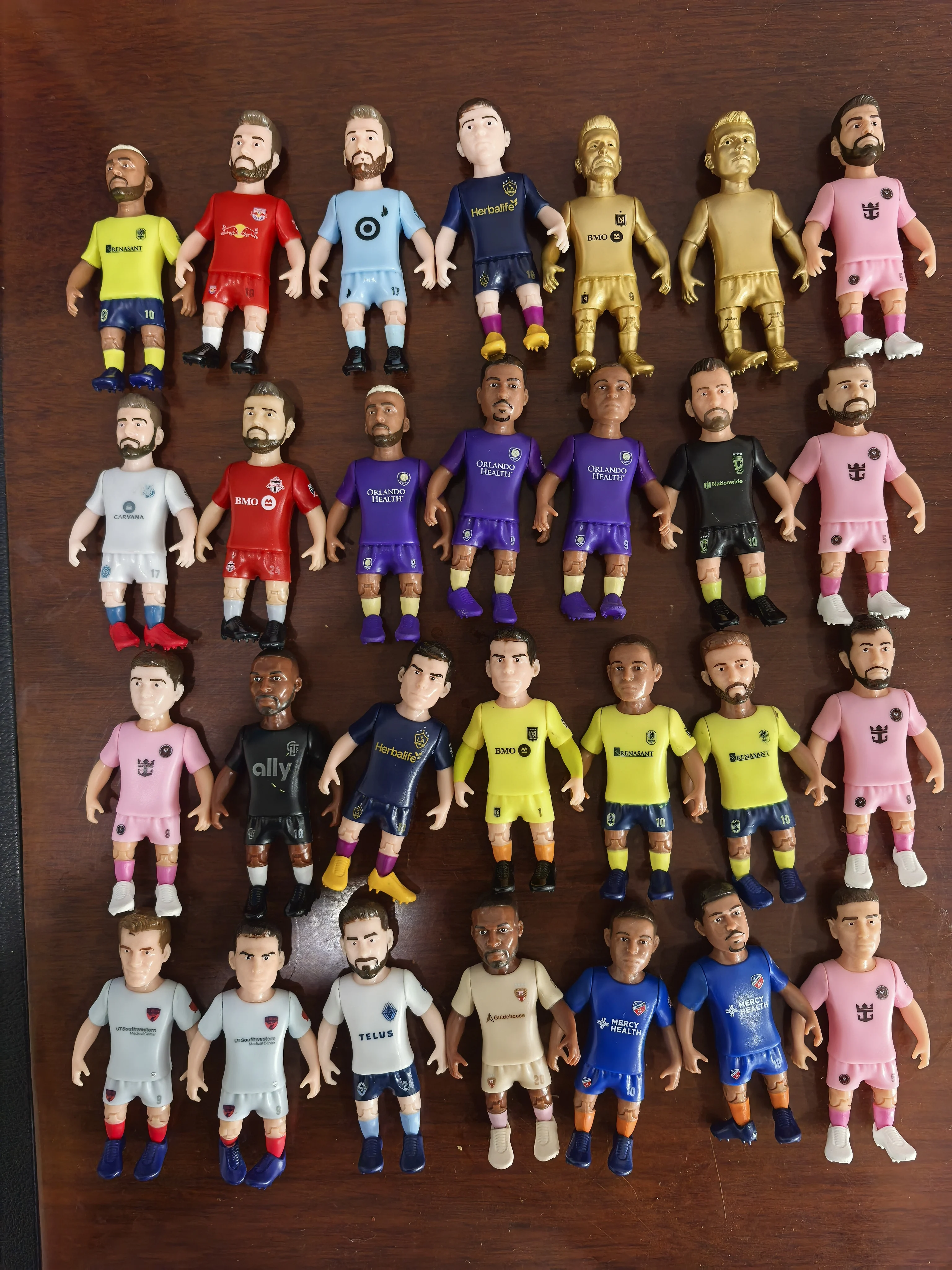 No.33451 サッカー フィギュア 大量 まとめ 転売用にも No.33451 サッカー フィギュア 大量 まとめ 転売用にも No.33451