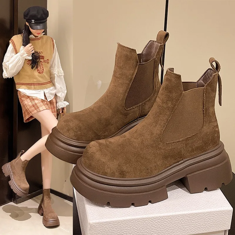 عالية الجودة حذاء من الجلد للنساء الشقق منصة الجلد المدبوغ مصمم موضة الرياضة النساء الشتاء أحذية بوت قصيرة 2025 مريح جديد التمهيد #1