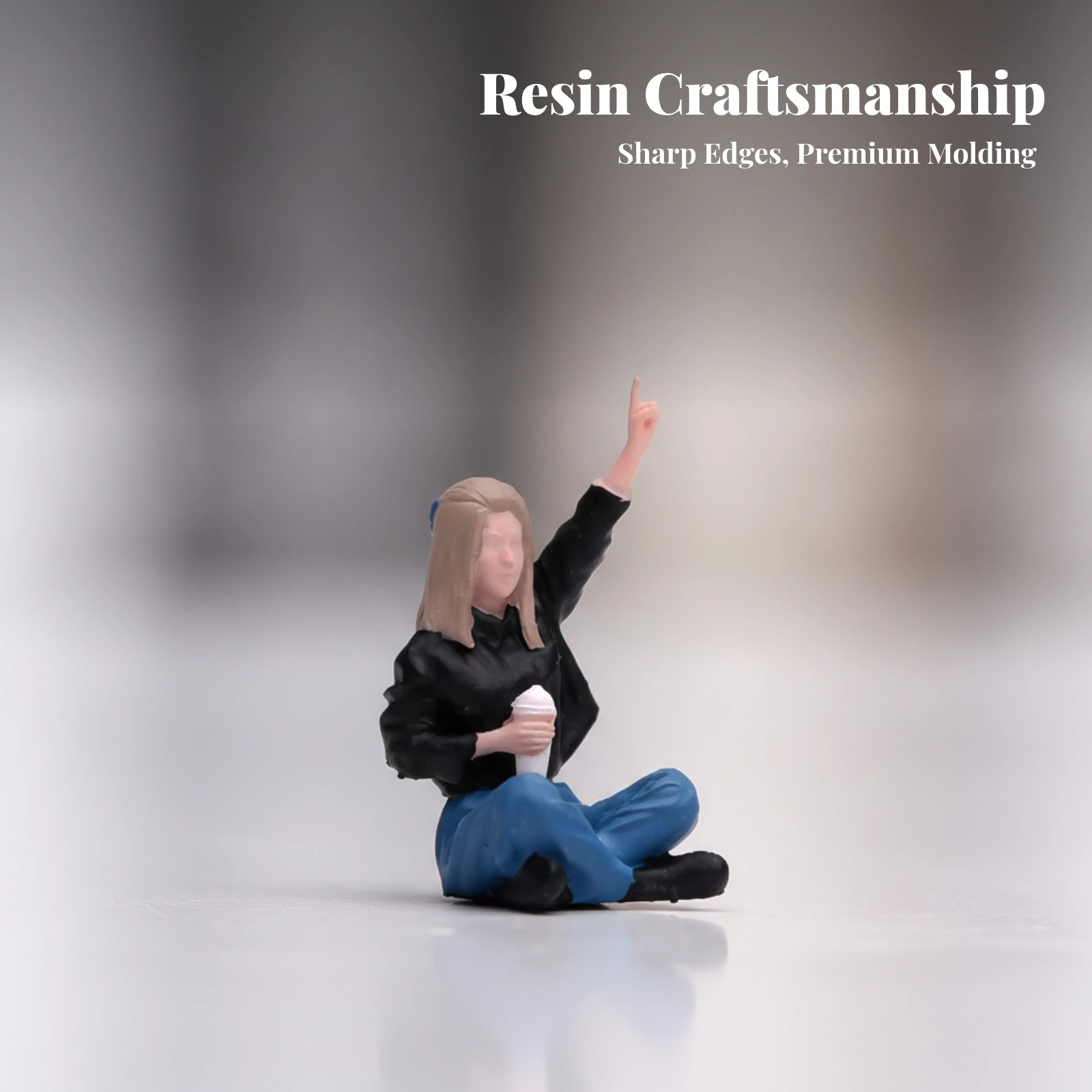 1/64 Scale Figure Seated Female Character Figurine Resin Miniature Compact for Hobbyists, Dioramas, Tabletop Decoration