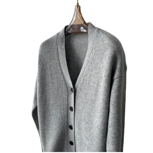 Cashmere wool V-neck cardigan Basic Classic soft and strong raw materials are the foundation of good clothes   Кардигани