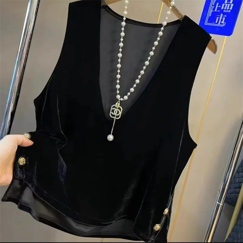 V-Neck Velvet Vest Women's New V-neck Black Velvet Base Vest For Versatile Women Simple And Stylish, Loose And Slimming Vest