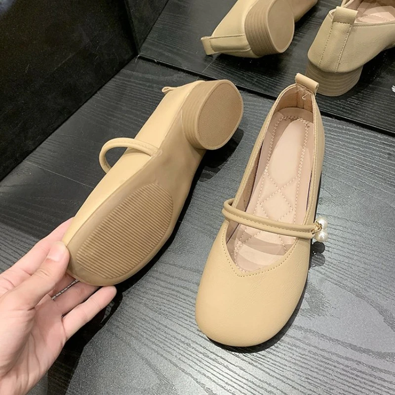 Sapatos sola grossa de salto alto para mulheres, dedo do pé redondo, boca clara, cor sólida, estilo fashion, verão, 2024