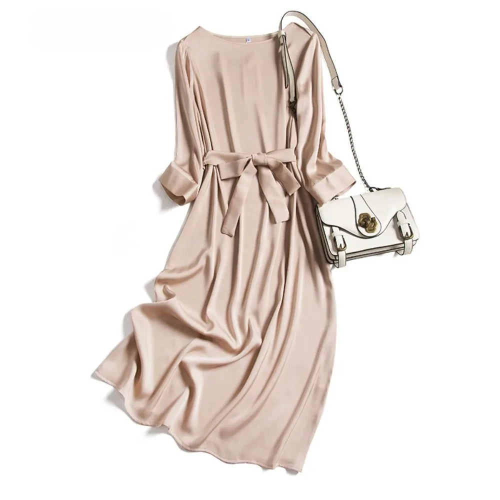 Damenbekleidung, 92,8 % natürliche Maulbeerseide, elastischer Satin, französisches Retro-Einhals, modisches, gerades Kleid mit neun Zoll Ärmeln