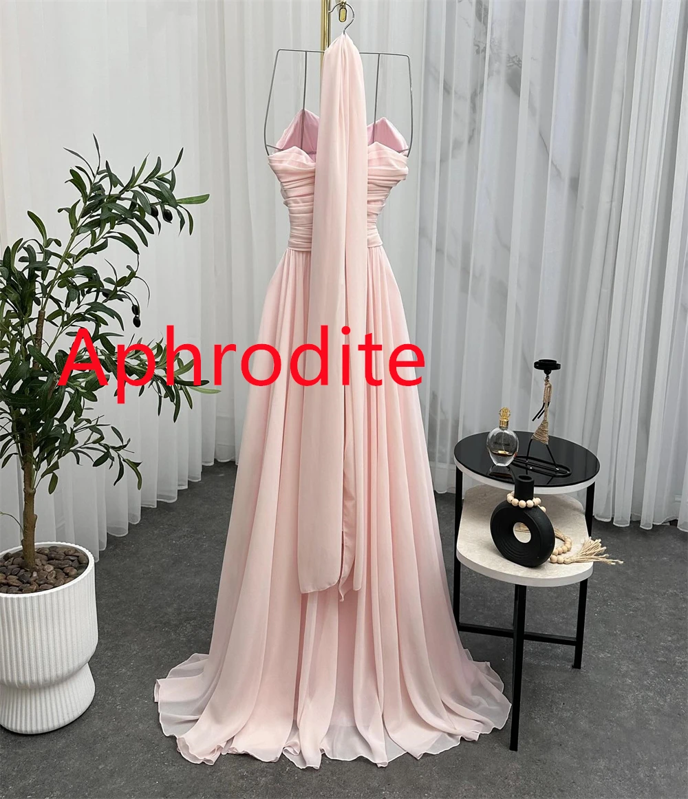 فستان سهرة شيفون وردي بمزاج مخصص عالي الجودة بدون حمالات بدون أكمام وسحاب خلفي وشريط للمناسبات الخاصة